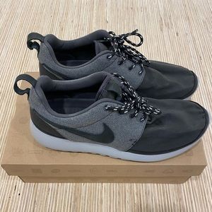 Roshe Run Premium NRG Wool